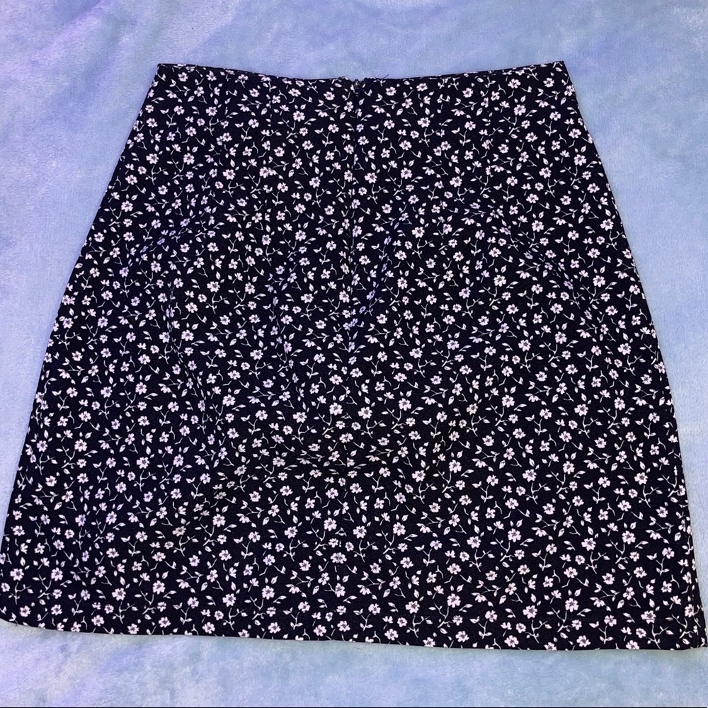 brandy melville mini skirt